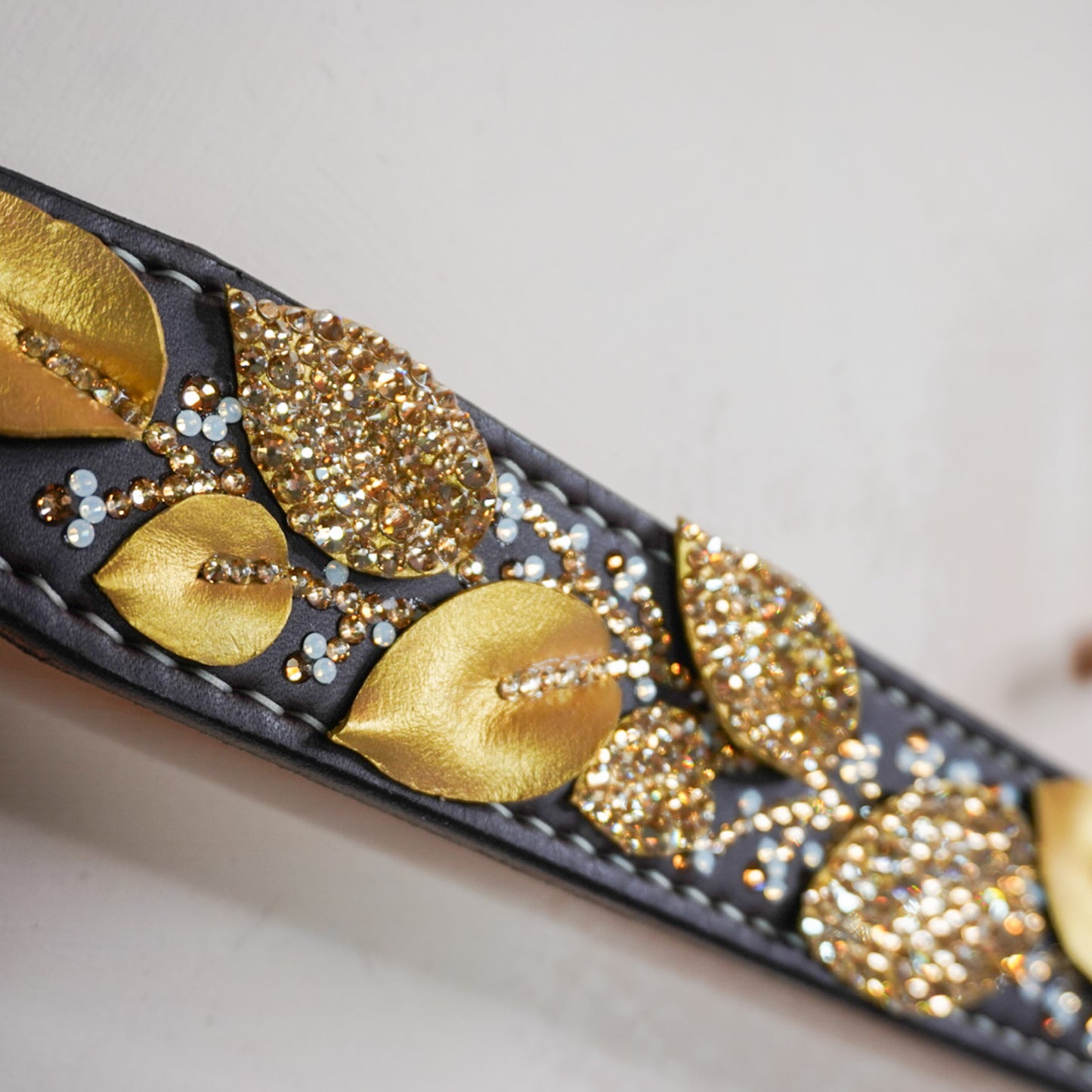 Golden Leaves 3D Tack Set